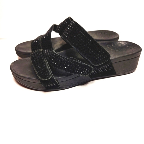 VIONIC Pacific Alexis Black Suede Embellished Bling Adjustable Strap Sandal 11 - Picture 1 of 7